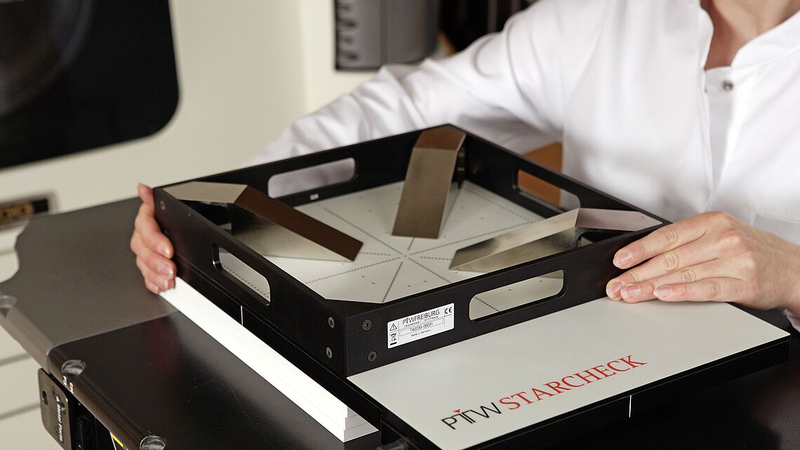 Combine your STARCHECK and STARCHECK maxi with the BQ-CHECK and FIELDCHECK phantoms to extend testing capabilities